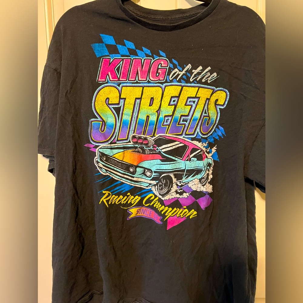 Graphic tee